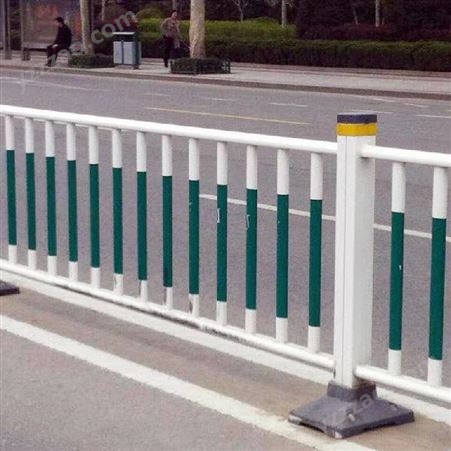 PVC围栏 沈阳围栏 道路护栏 市政围栏 草坪栅栏