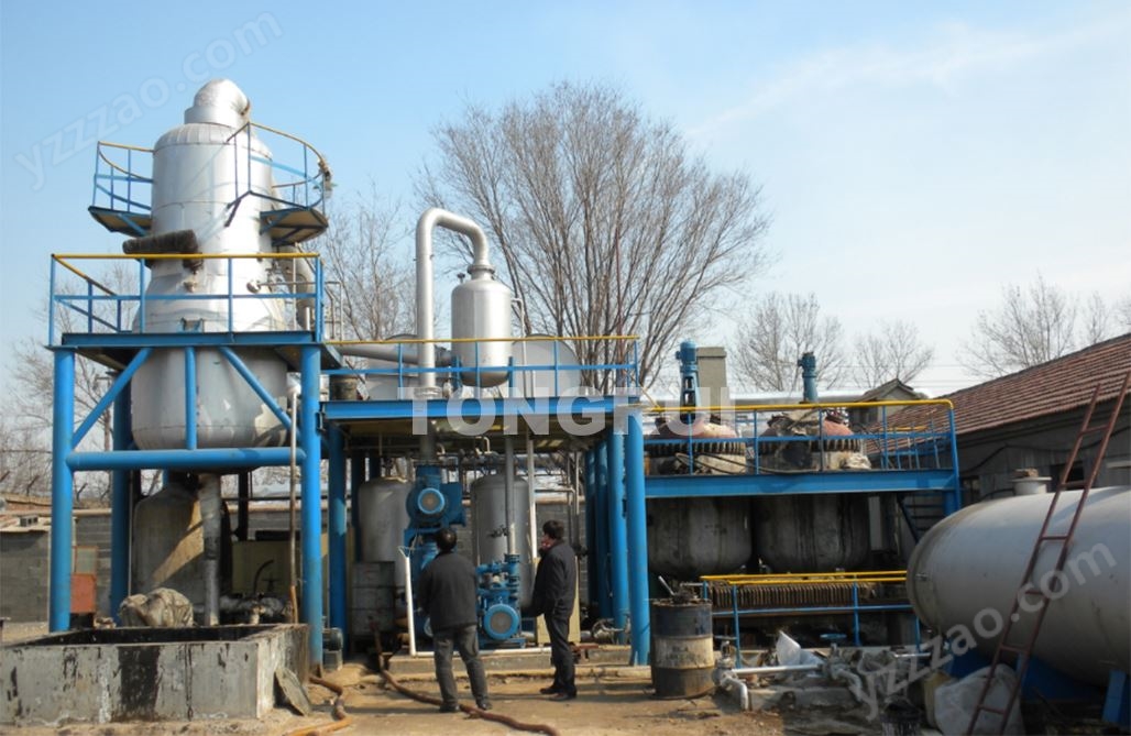 black engine oil recycling plant