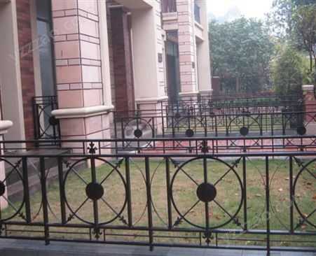 生产铁艺护栏别墅小区阳台楼梯围墙庭院围栏 阳台护栏