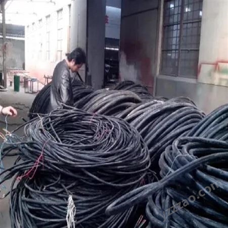 选择广州电缆回收公司  利臻服务优良工厂带皮闲置电缆电线回收
